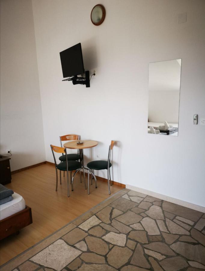 Apartments Plazibat Skrip Bagian luar foto