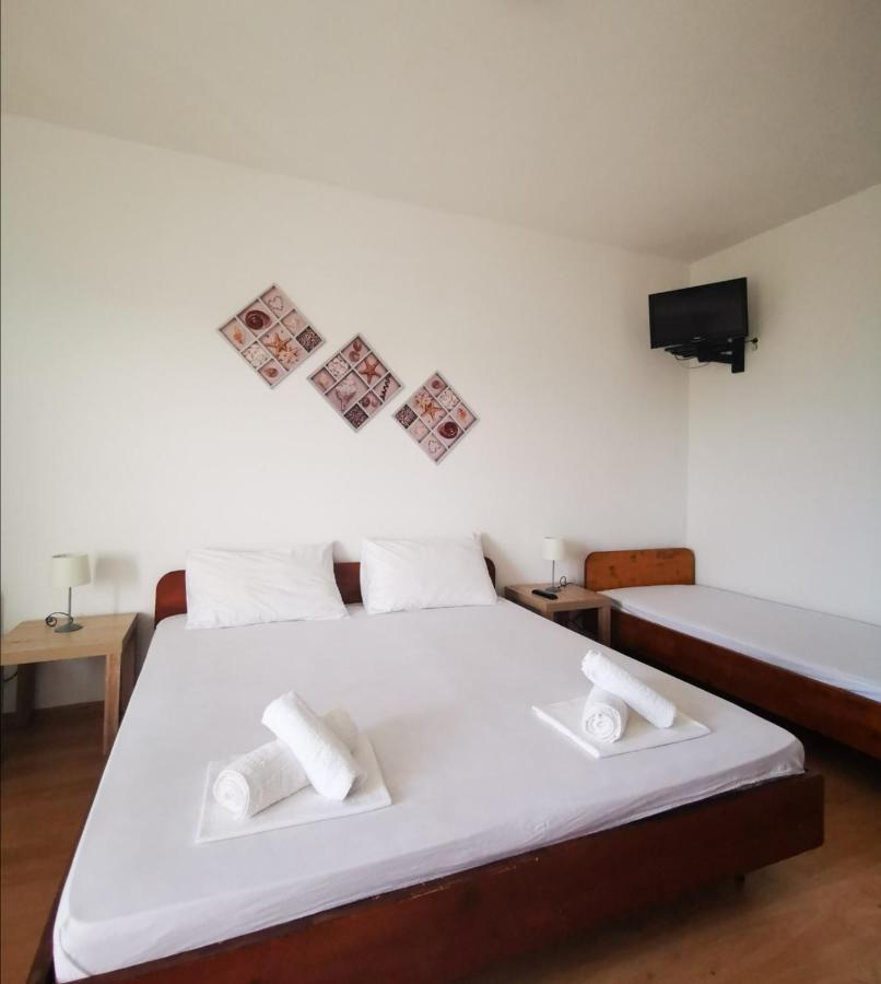 Apartments Plazibat Skrip Bagian luar foto