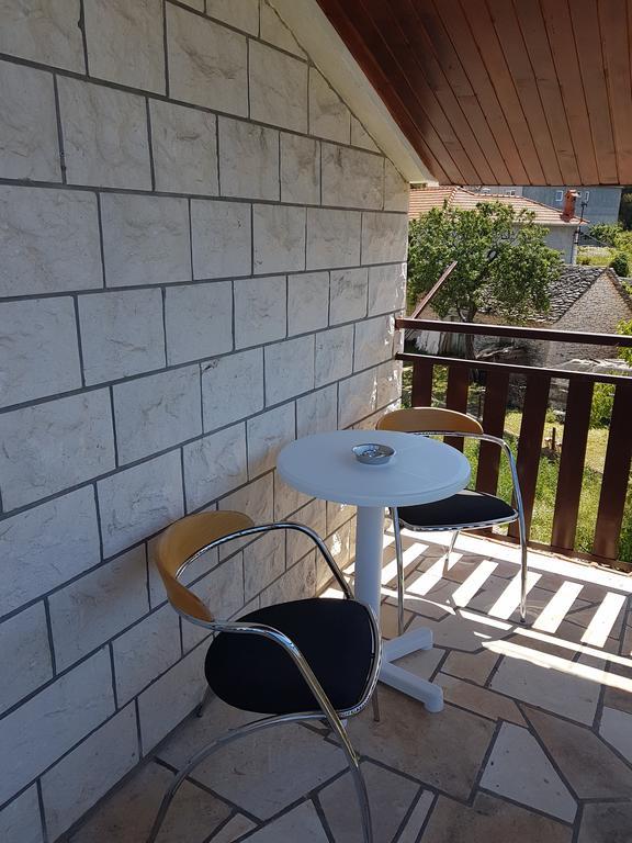 Apartments Plazibat Skrip Bagian luar foto
