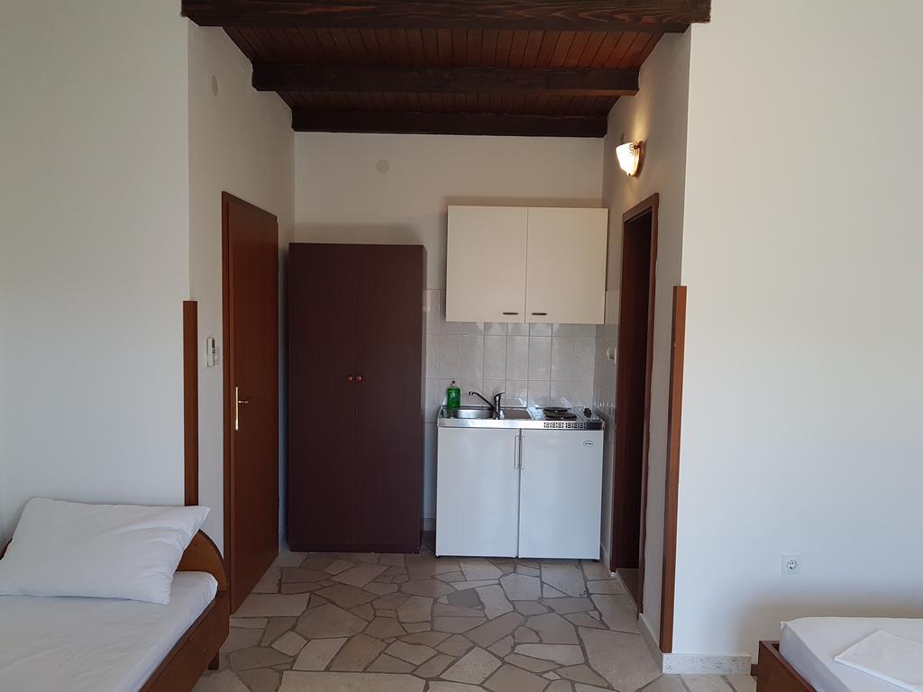 Apartments Plazibat Skrip Bagian luar foto