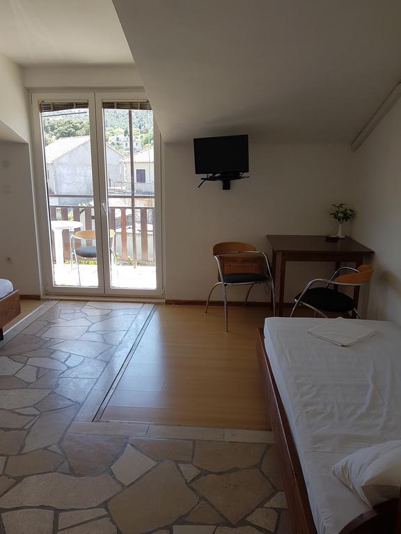 Apartments Plazibat Skrip Bagian luar foto